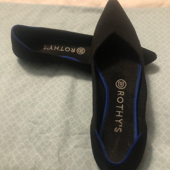 EUC Rothy’s The Point Flats Wore 2 Times Need Bigger Size Awesome Shoes🥿🥿🥿 - Picture 6 of 7